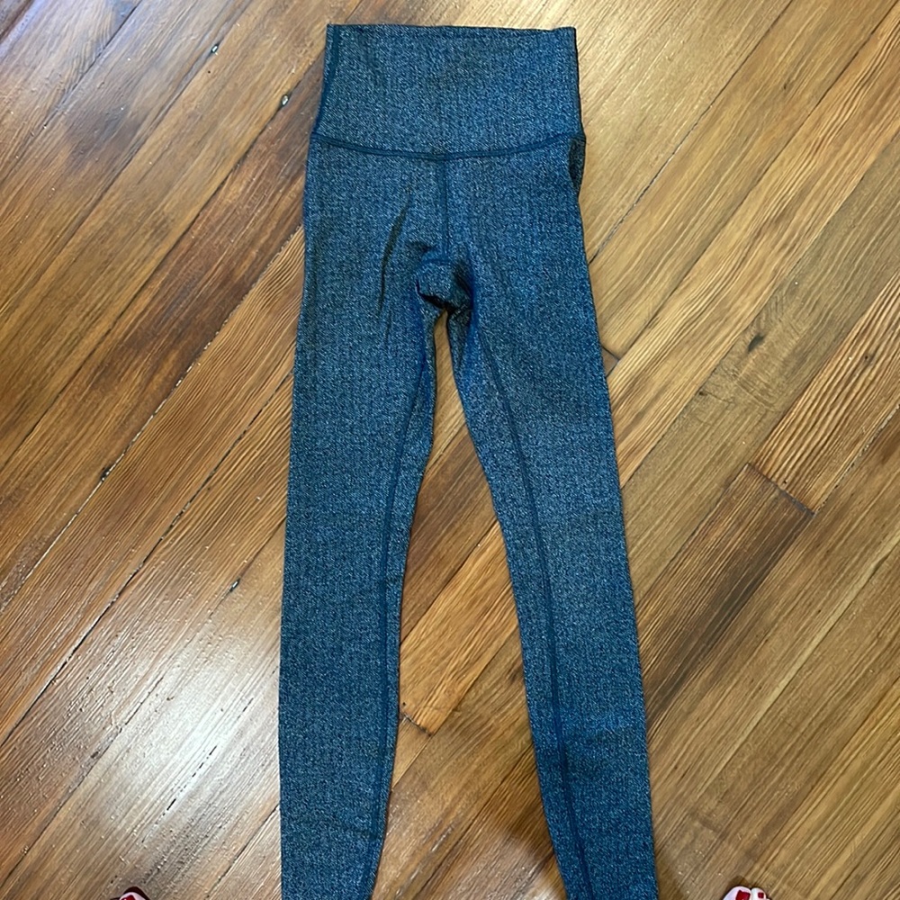 Lululemon size 2 leggings